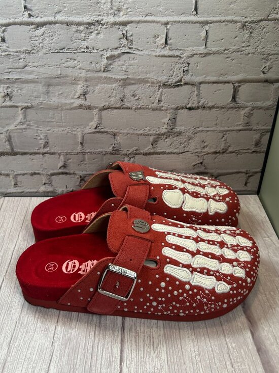 OCTAVIOUS MARKS RED PEARL UNISEX CLOG: 3/4 main image 9